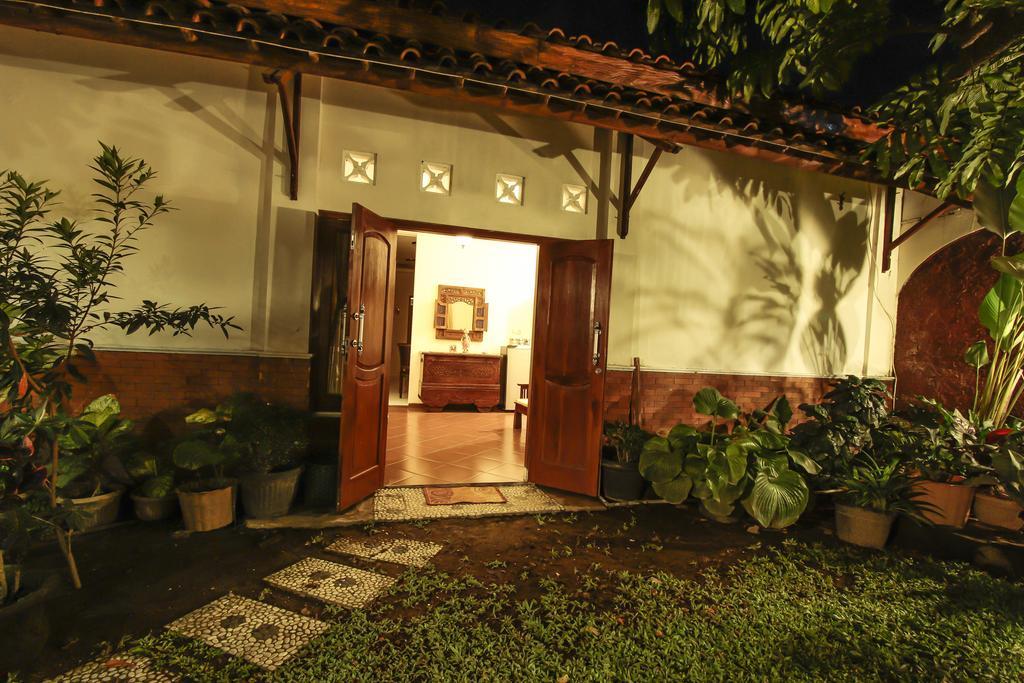 יוגיאקרטה Griya Langen Guesthouse מראה חיצוני תמונה